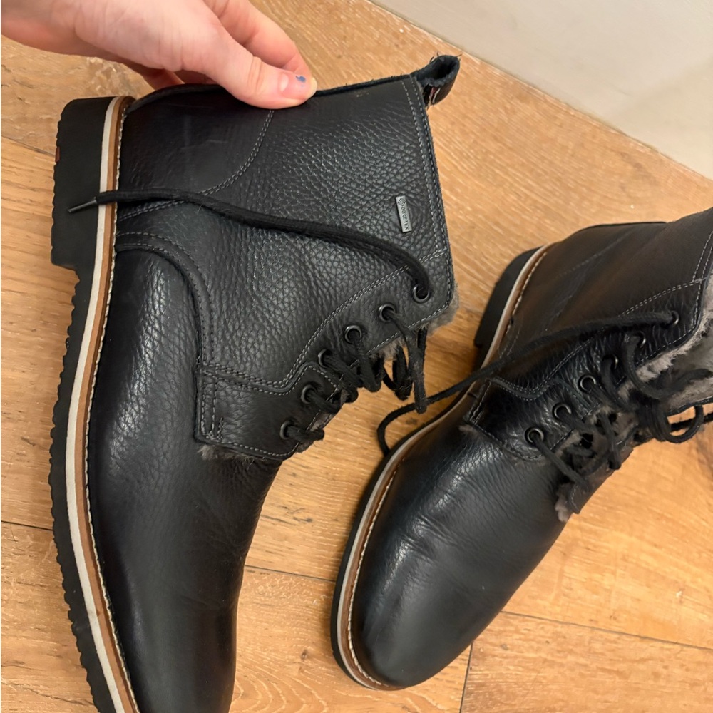 Men's Black Leather Lace-Up Boots